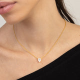 Collar colgante, Bañado en oro, Zirconia cúbica artificial