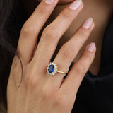 Anillo Delicado, Bañado en oro, Zirconia cúbica artificial