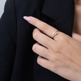 Anillo Delicado, Bañado en oro, Zirconia cúbica artificial