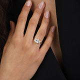 Anillo Delicado, Bañado en oro, Zirconia cúbica artificial