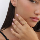 Anillo Delicado, Bañado en oro, Zirconia cúbica artificial, Granate rojo artificial